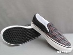 万斯VANS滑板鞋黑红条纹VN-OJYPOYJ