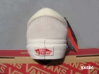 VNOA3DZ3OXS 米白红条系带
